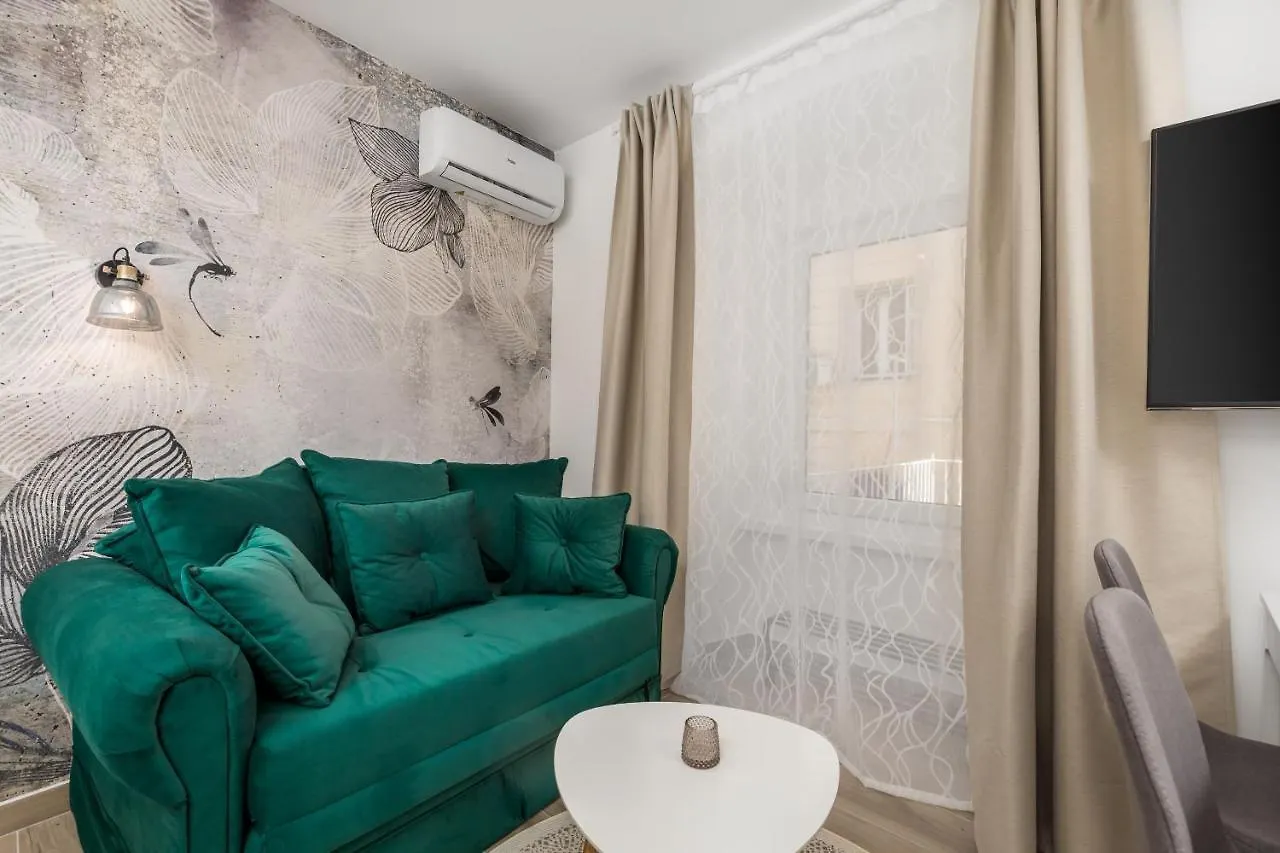 Srnec Apartments - Korzo Rijeka